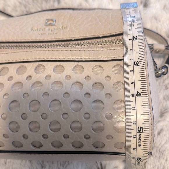 Kate Spade ♠️ Laser Cut Crossbody - Picture 9 of 11